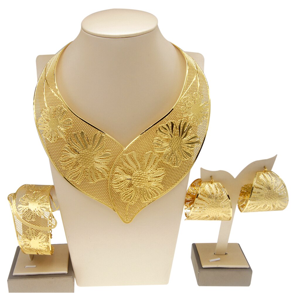 Woman Jewelry Set Dubai Gold Plated Necklace All Copper Material