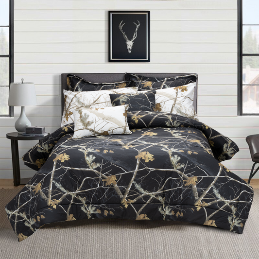 Realtree - AP Black Camouflage - Comforter / Sham Set